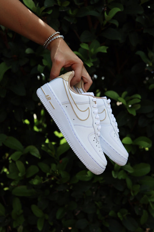 Low-Top Leather Sneaker Tan Outline
