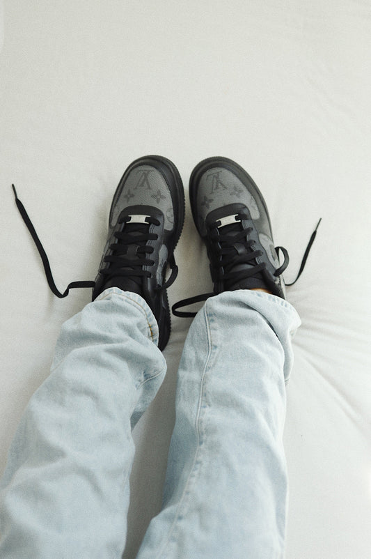 Monogram Print Toebox and Quarter Low-Top Leather Sneaker Grey Black Unisex