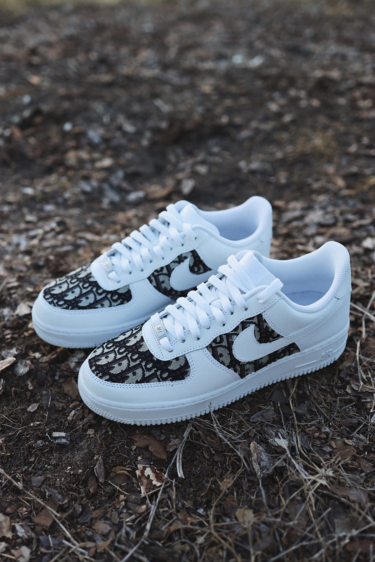 Mono Print Low-Top Leather Sneaker Cream Black Unisex