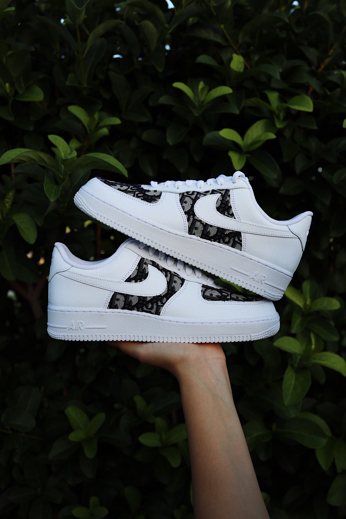 Mono Print Low-Top Leather Sneaker Cream Black Unisex