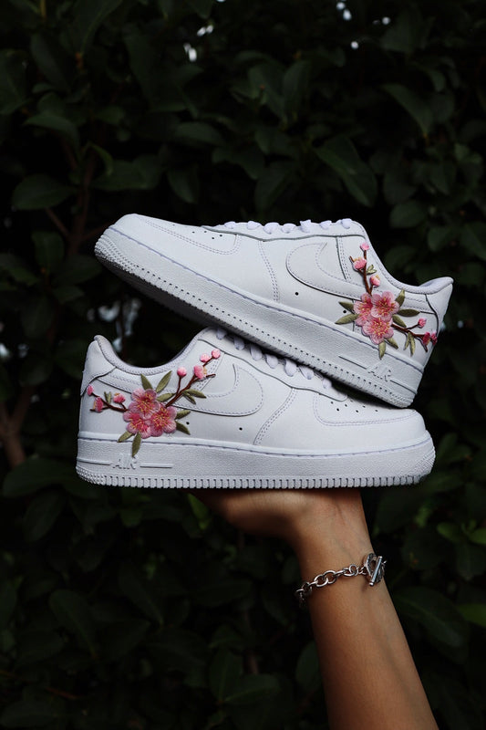 Embroidered Blossom Flower Patch Custom Low-Top Leather Sneaker