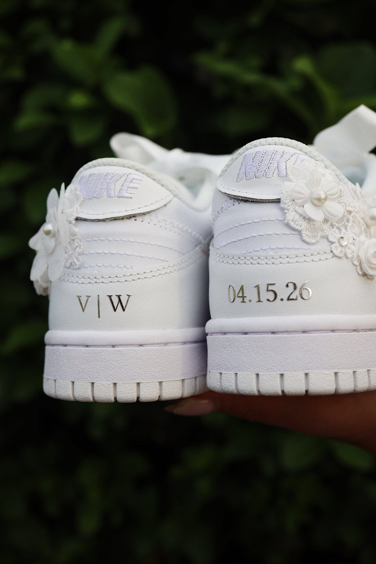 Flor Blanca Court Sneaker
