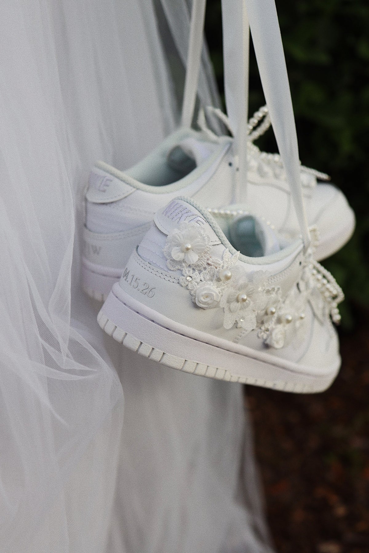 Flor Blanca Court Sneaker