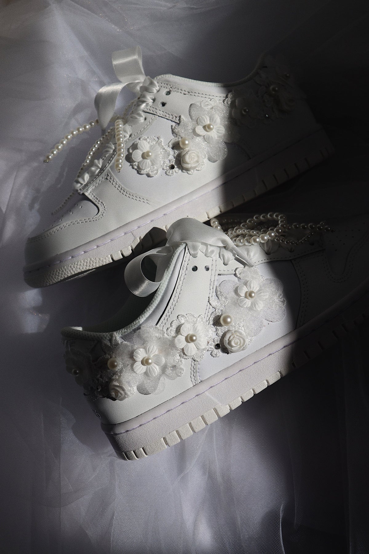 Flor Blanca Court Sneaker