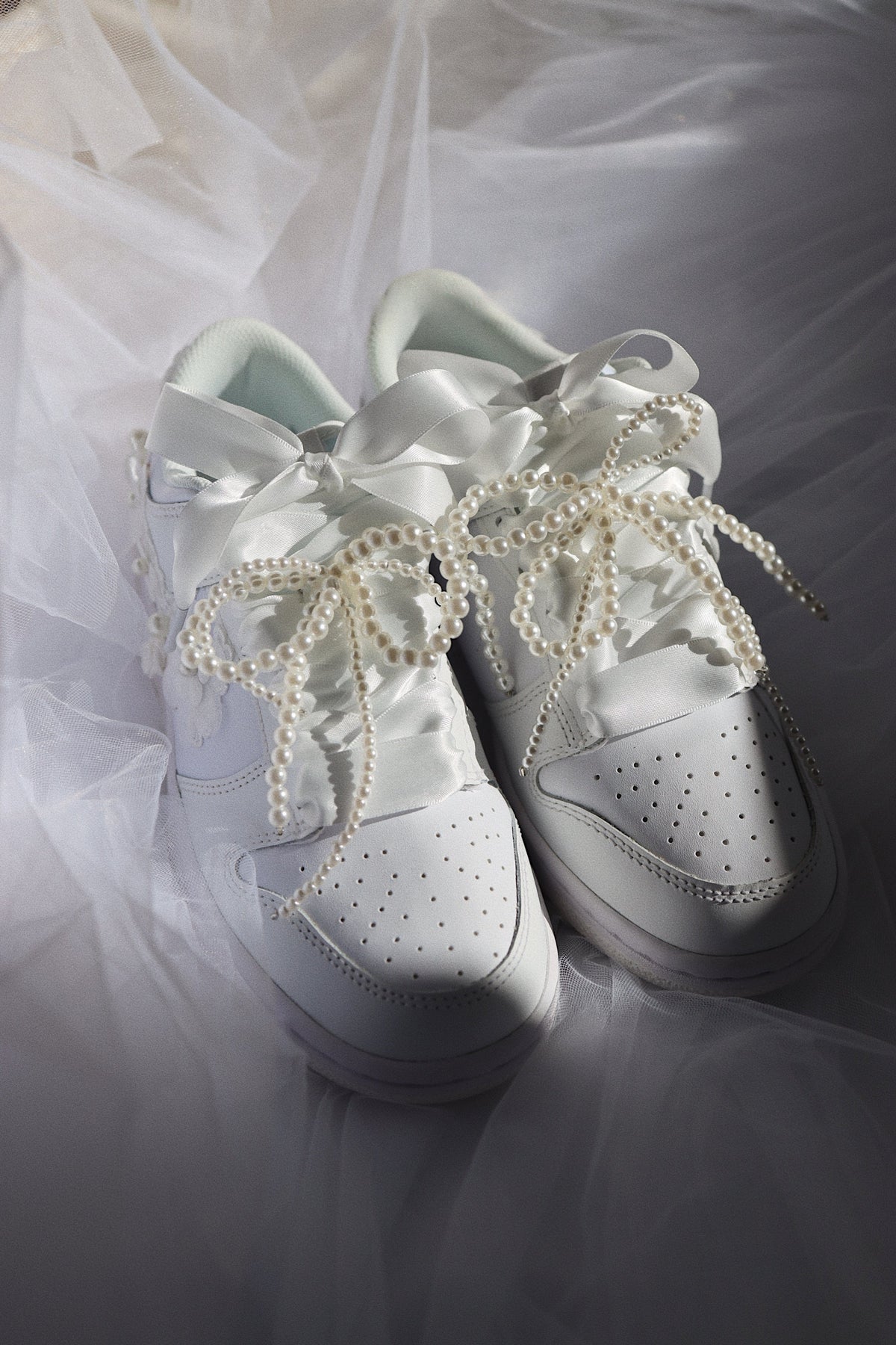 Flor Blanca Court Sneaker