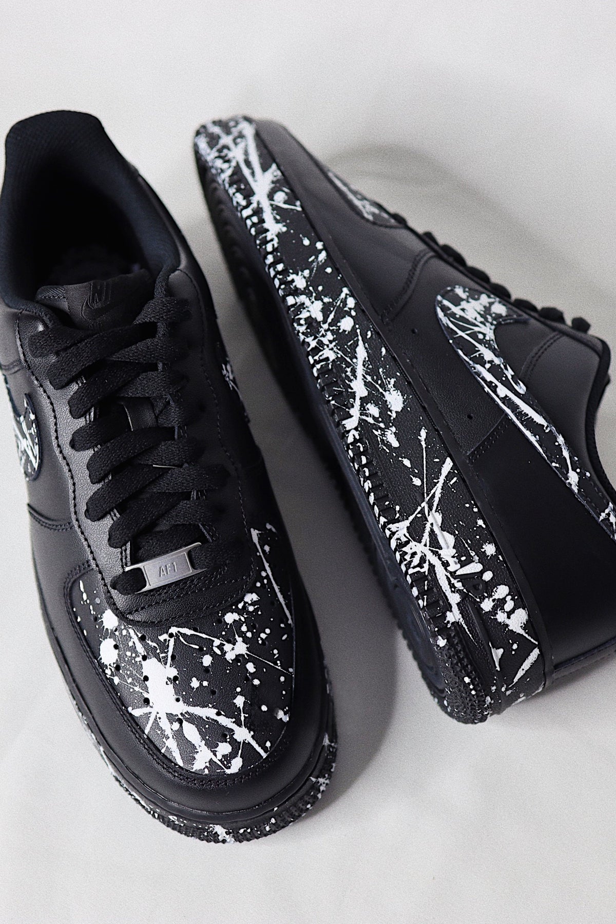 Low-Top Leather Sneaker Black Splatter