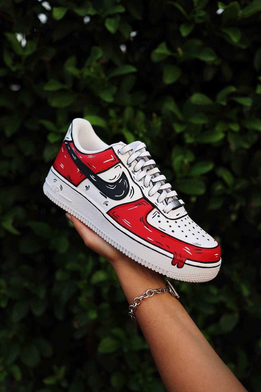 Low-Top Leather Sneaker Cartoon Drip