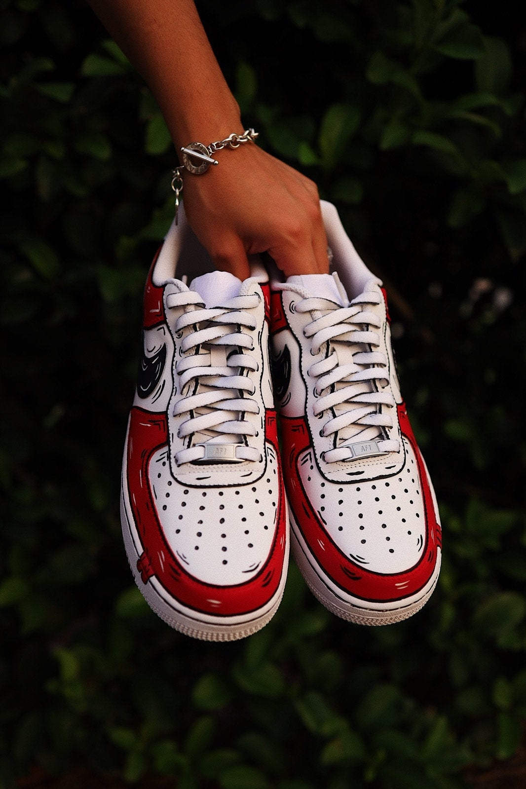 Low-Top Leather Sneaker Cartoon Drip
