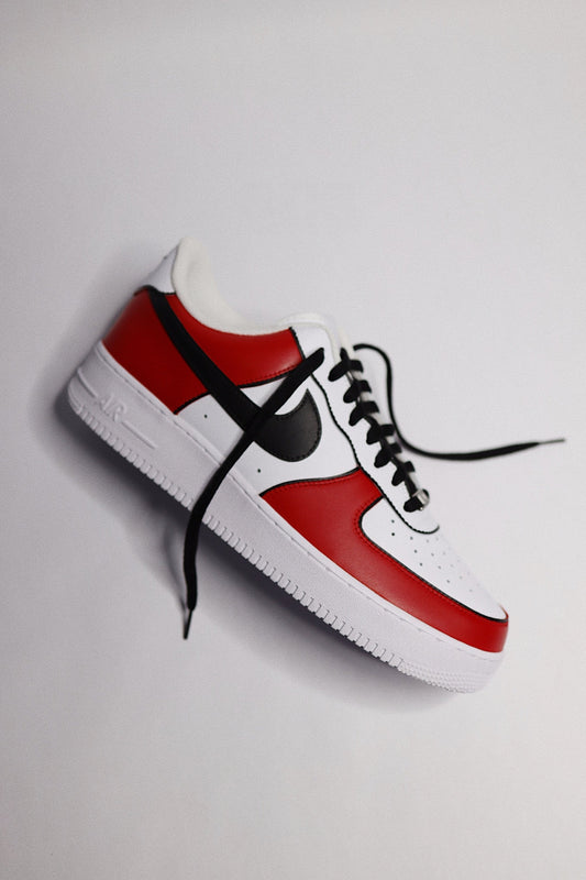Low-Top Leather Sneaker Chicago