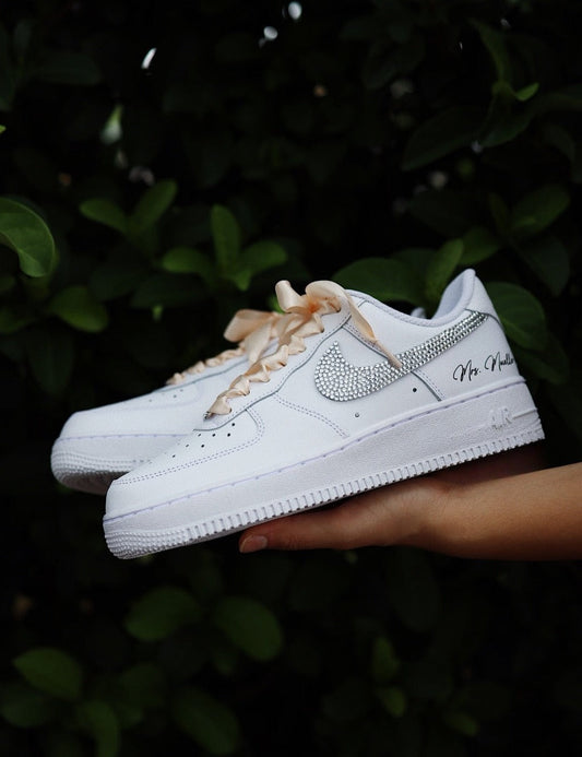 Low-Top Leather Sneaker Full Side Stripe Crystals