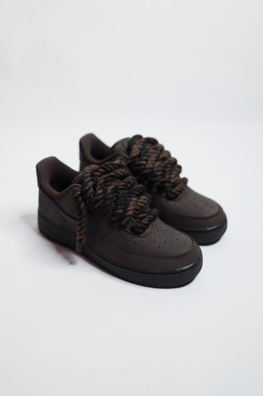 Low-Top Leather Sneaker Grizzly — Sample Pair