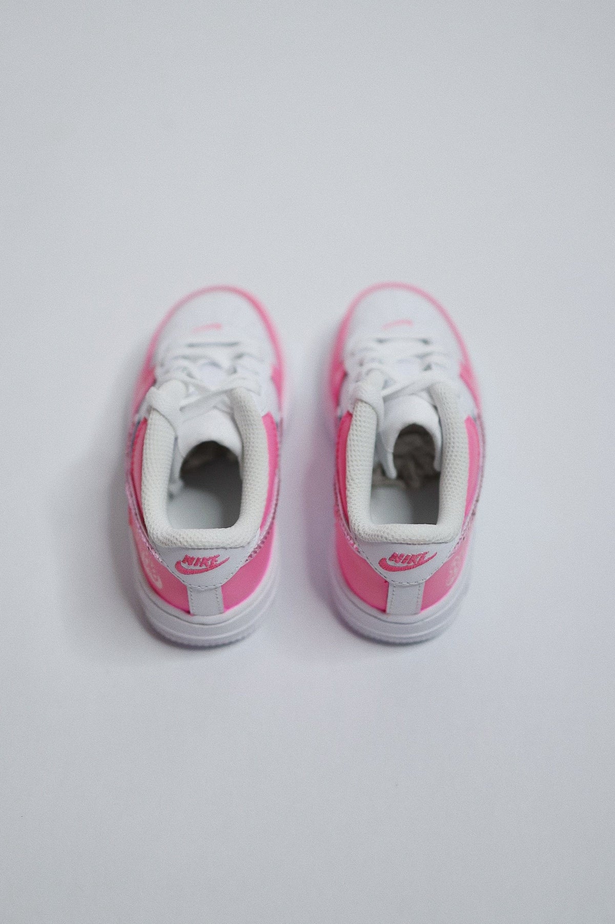 Low-Top Leather Sneaker Hot Pink Bling — Sample Pair