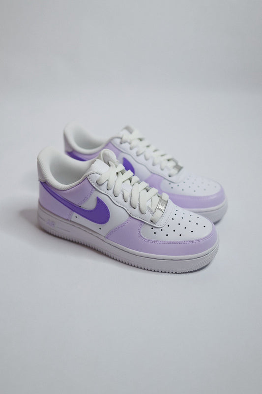 Low-Top Leather Sneaker Lavender Dreams — Sample Pair