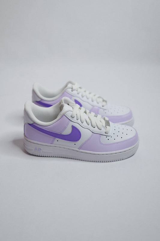 Low-Top Leather Sneaker Lavender Dreams — Sample Pair