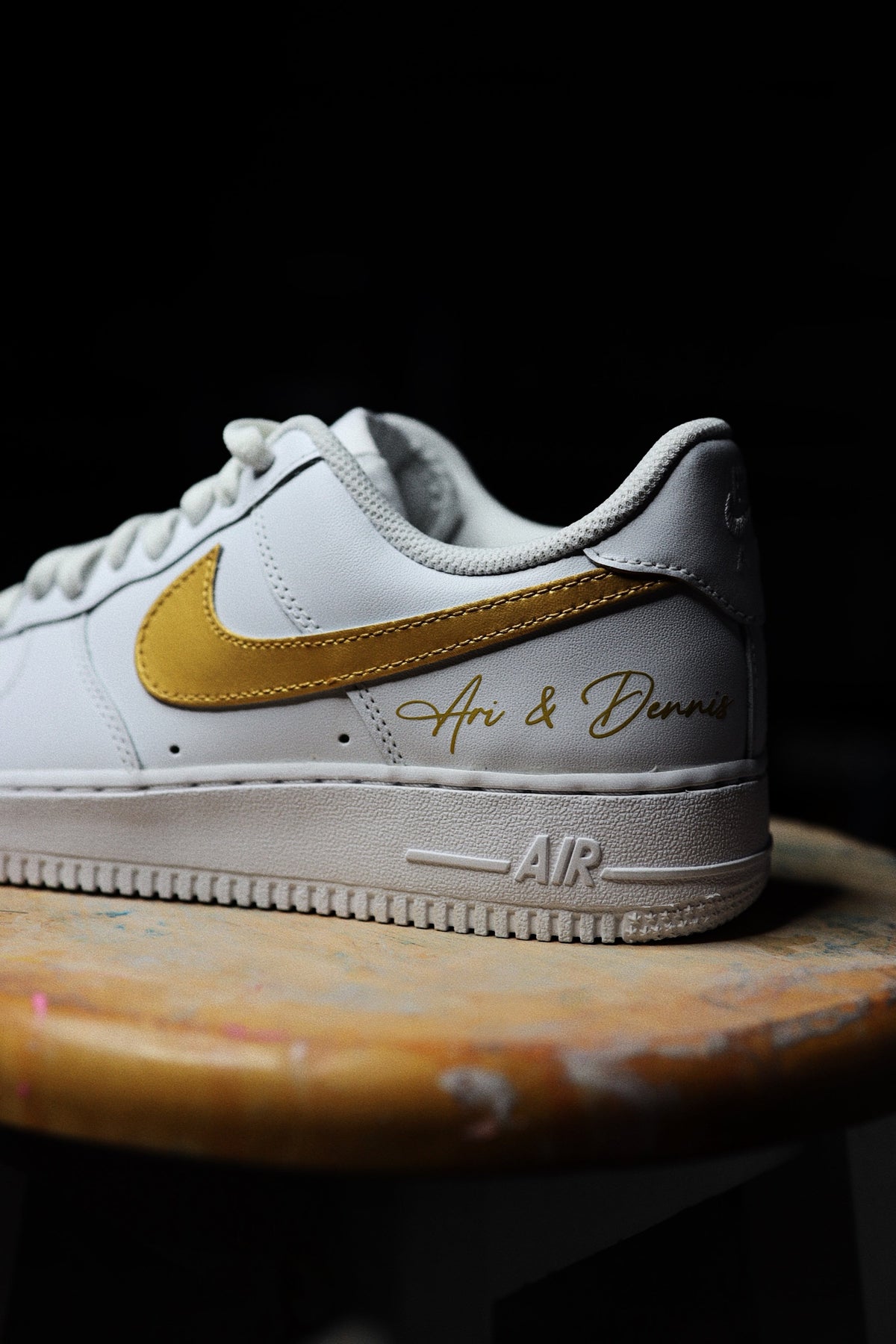Low-Top Leather Sneaker Metal
