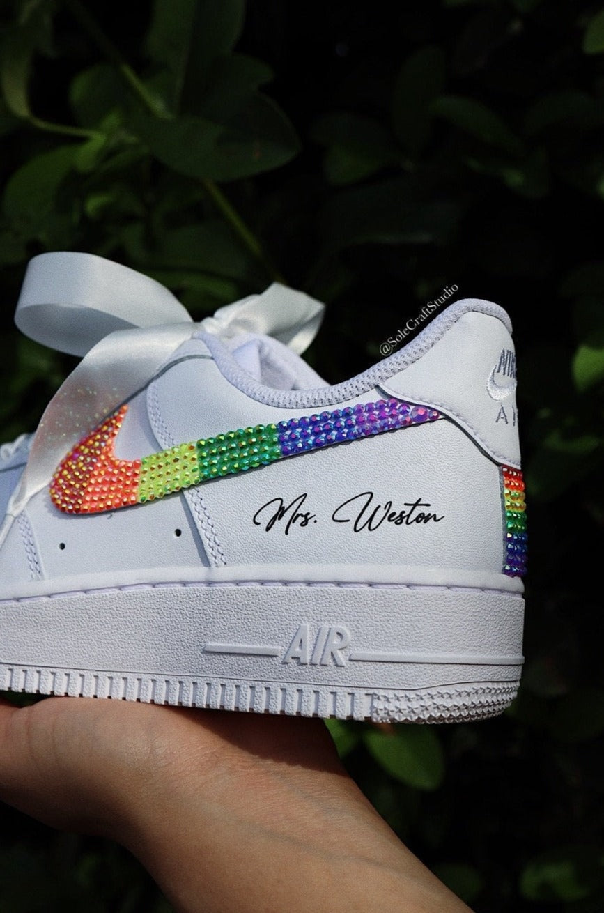 Low-Top Leather Sneaker Rainbow