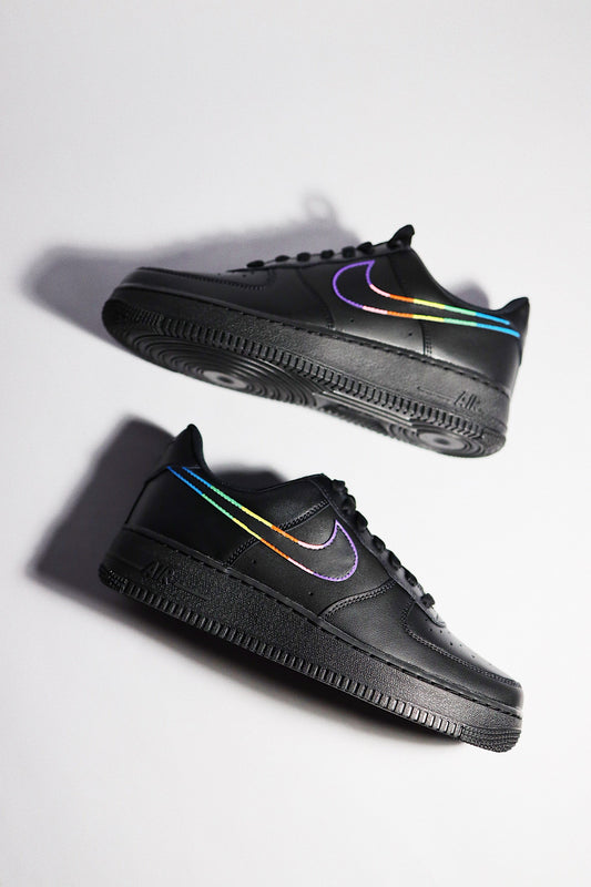 Low-Top Leather Sneaker Rainbow Outline
