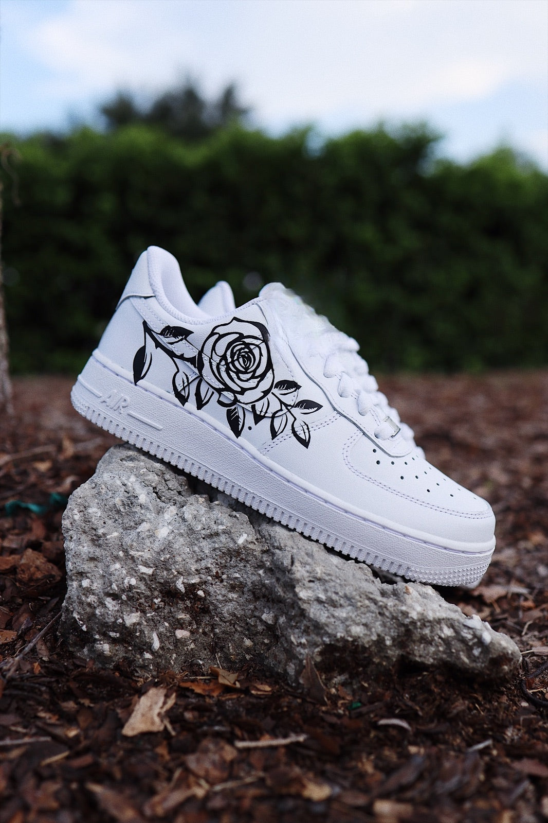 Low-Top Leather Sneaker Rose Silhouette