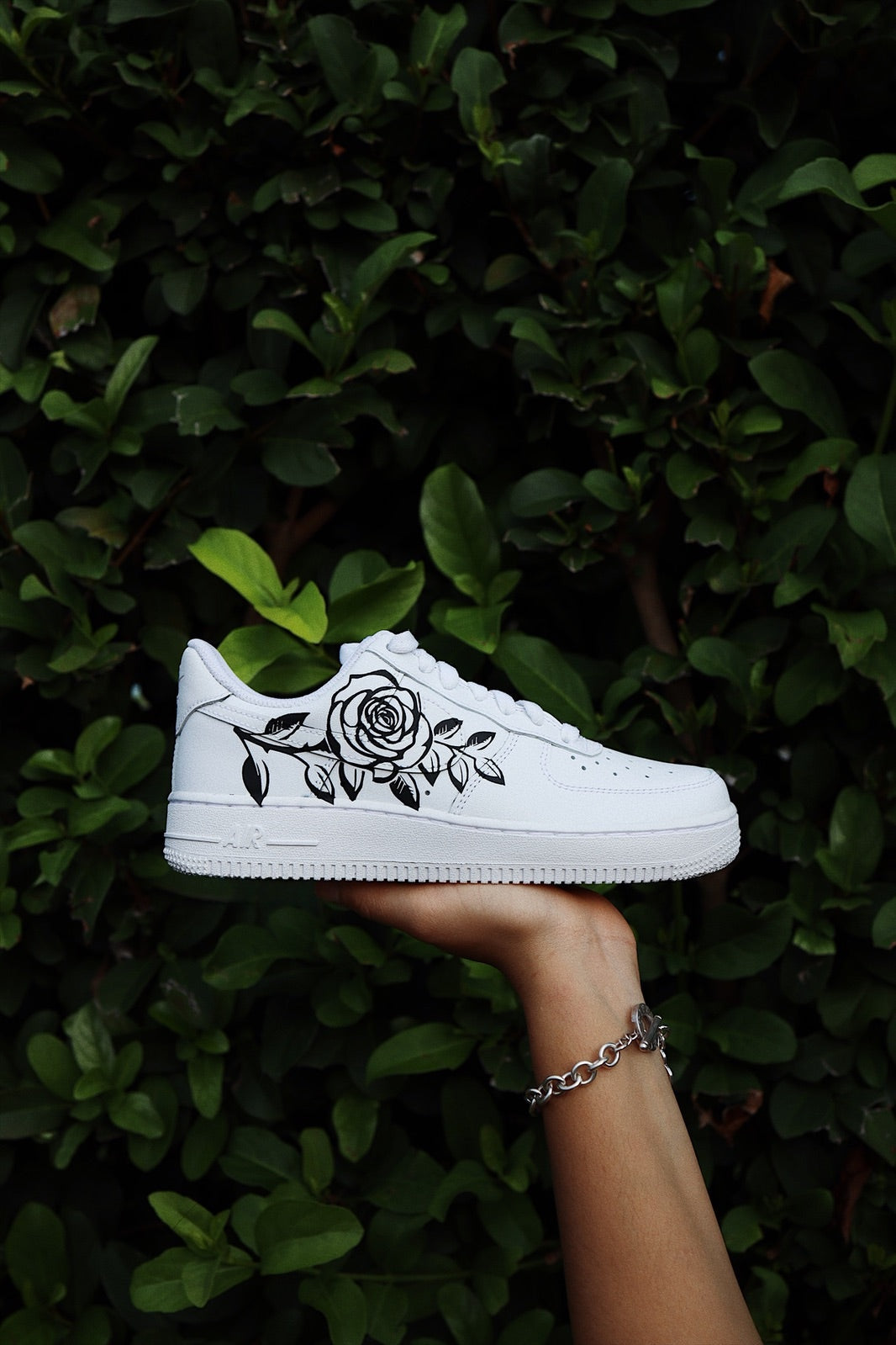 Low-Top Leather Sneaker Rose Silhouette