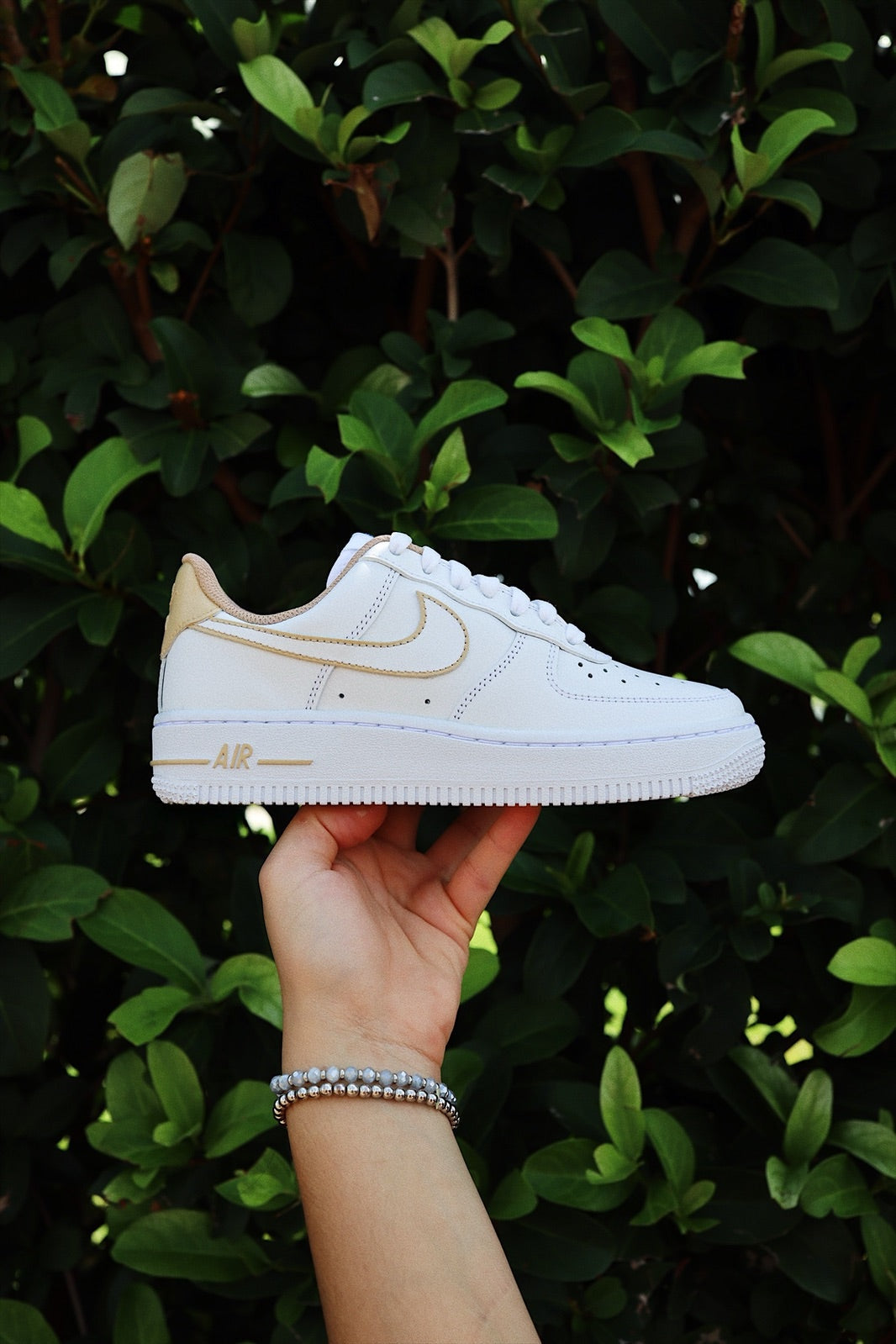 Low-Top Leather Sneaker Tan Outline