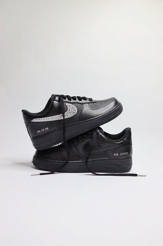 Metallic Black Groom Low-Top Leather Sneaker