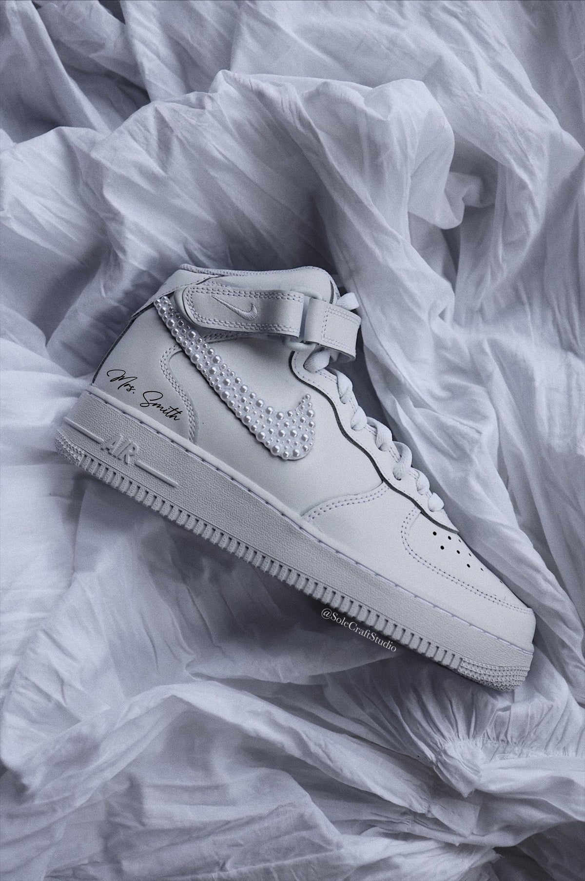 Mid-Top Leather Sneaker Pearls
