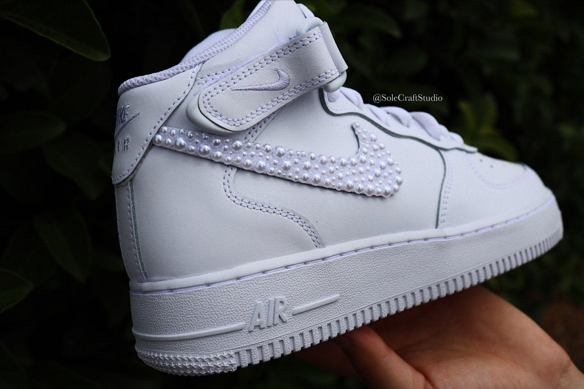Mid-Top Leather Sneaker Pearls