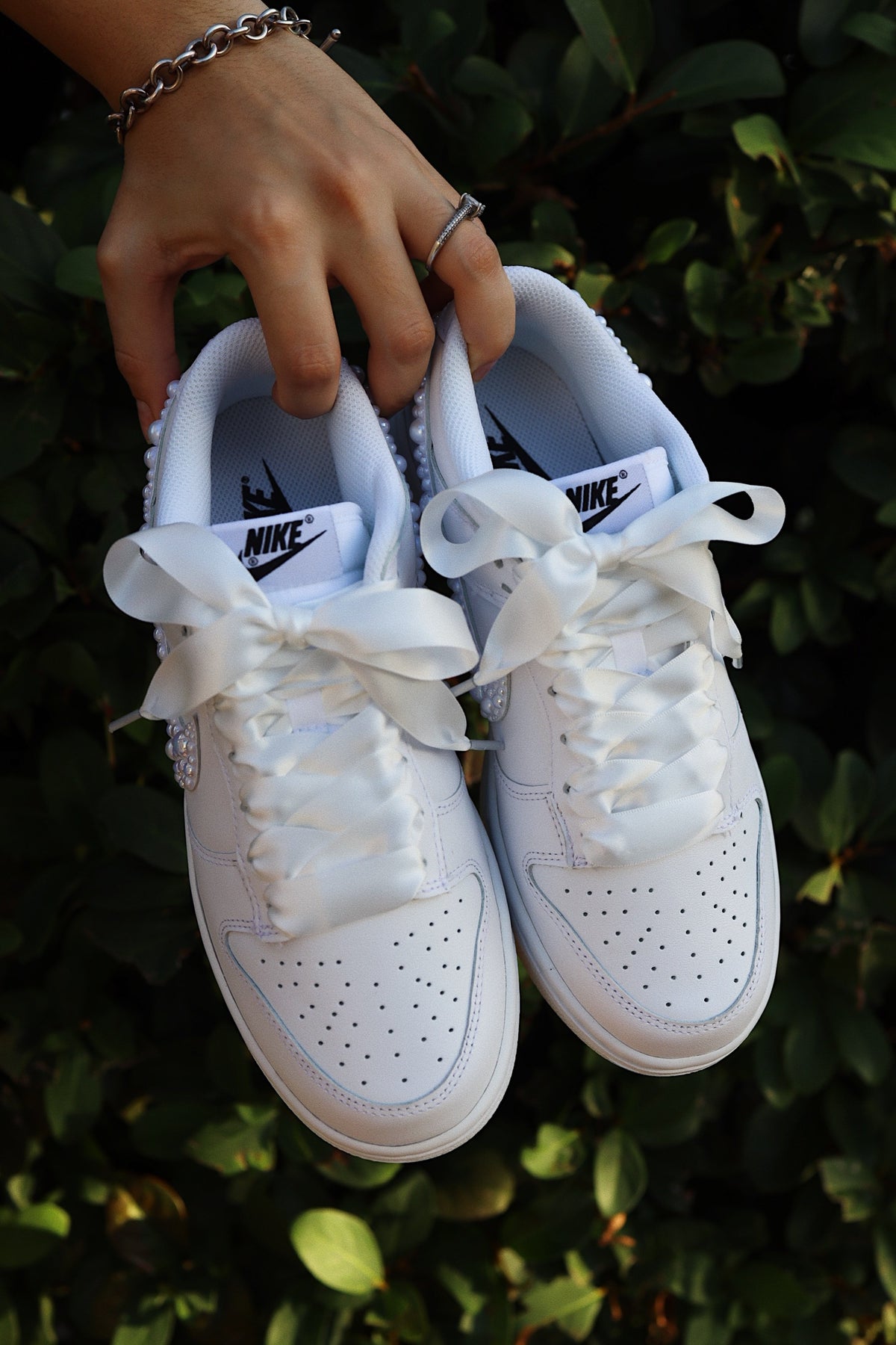 Perla Blanca Court Sneaker