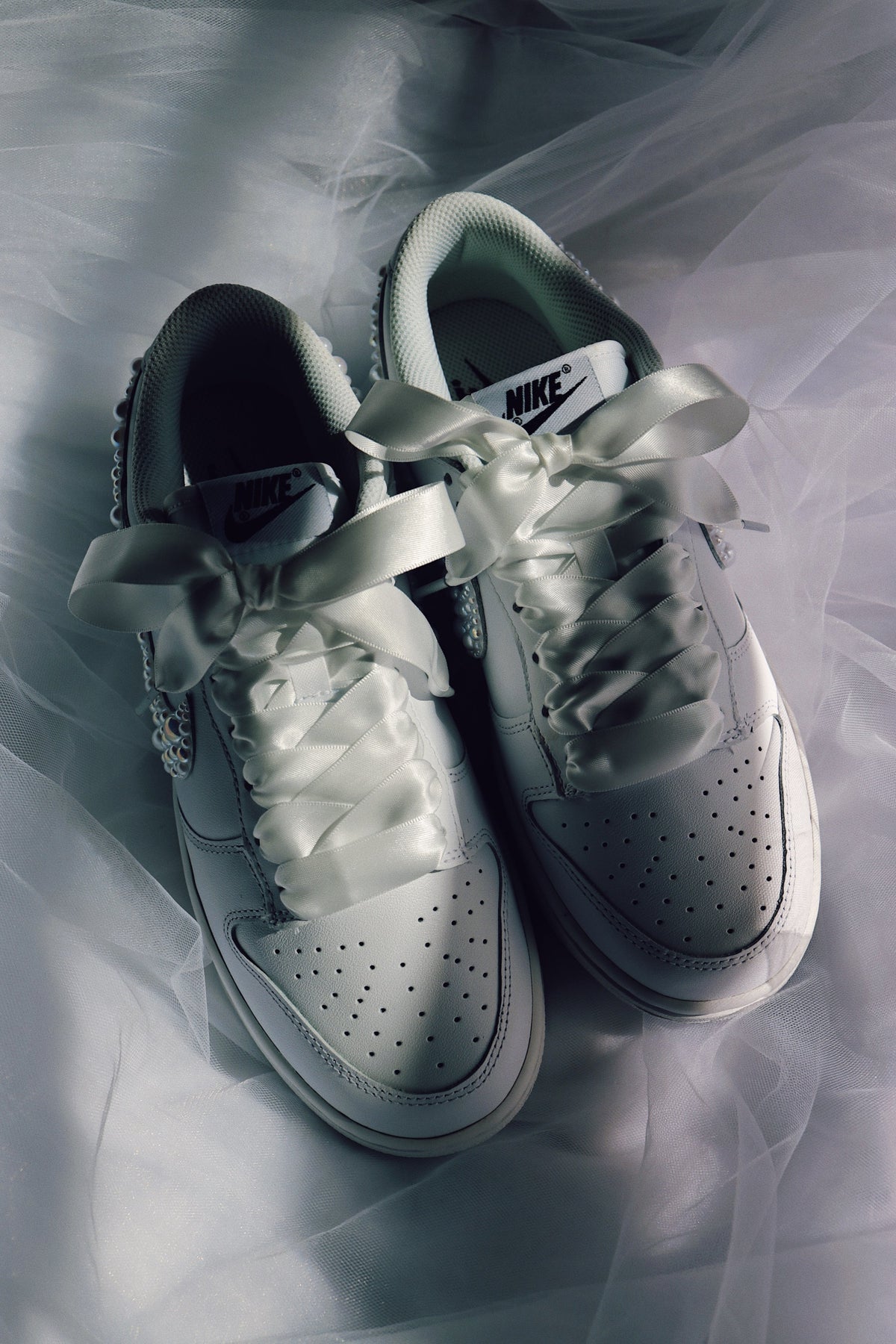 Perla Blanca Court Sneaker