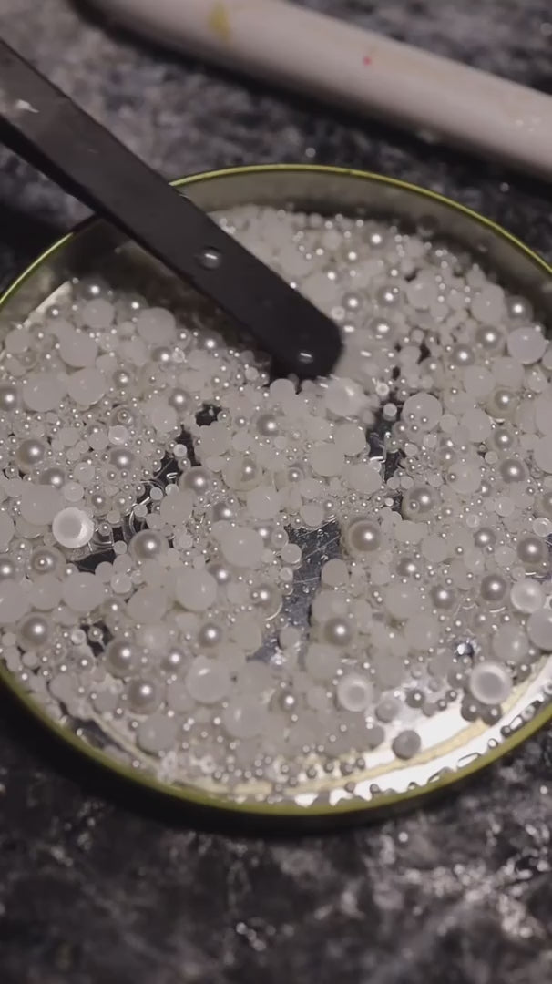 Low-Top Leather Sneaker Pearls - detail video