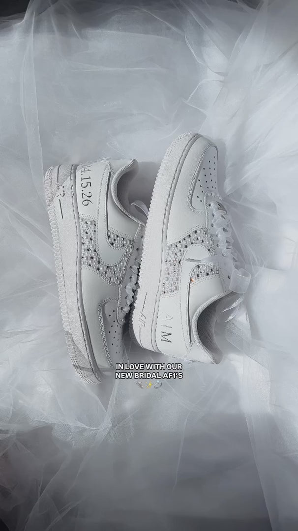 Low-Top Leather Sneaker Mix Platino - detail video
