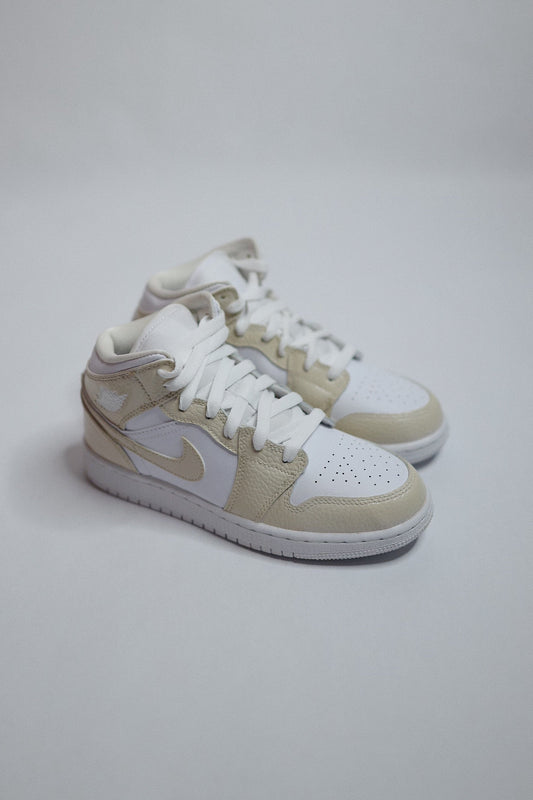 Retro High-Top Sneaker Beige — Sample Pair