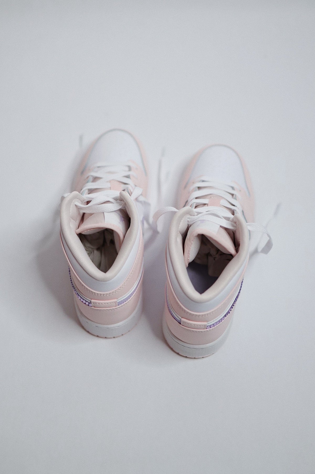 Retro High-Top Sneaker Light Pink Bling — Sample Pair