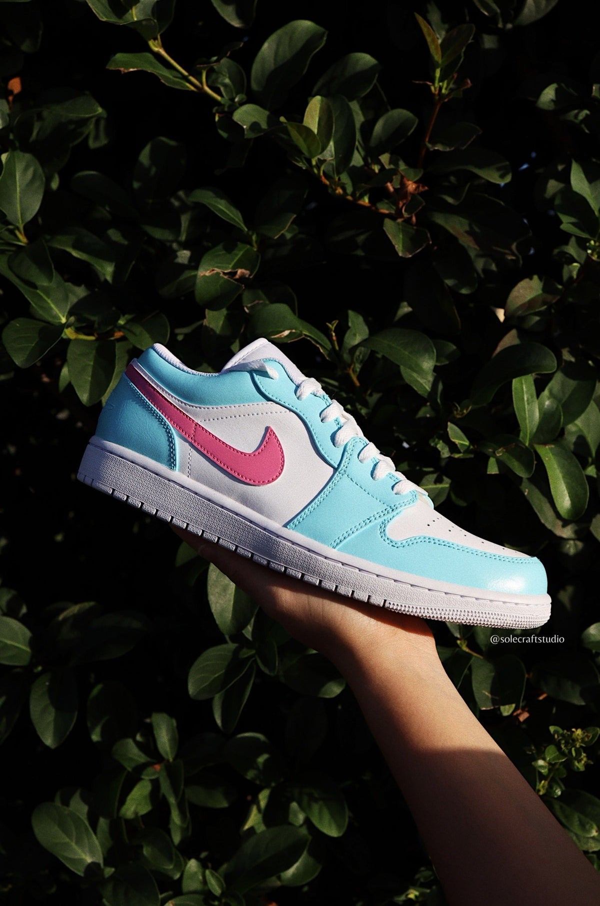 Retro High-Top Sneaker Pastel Neon