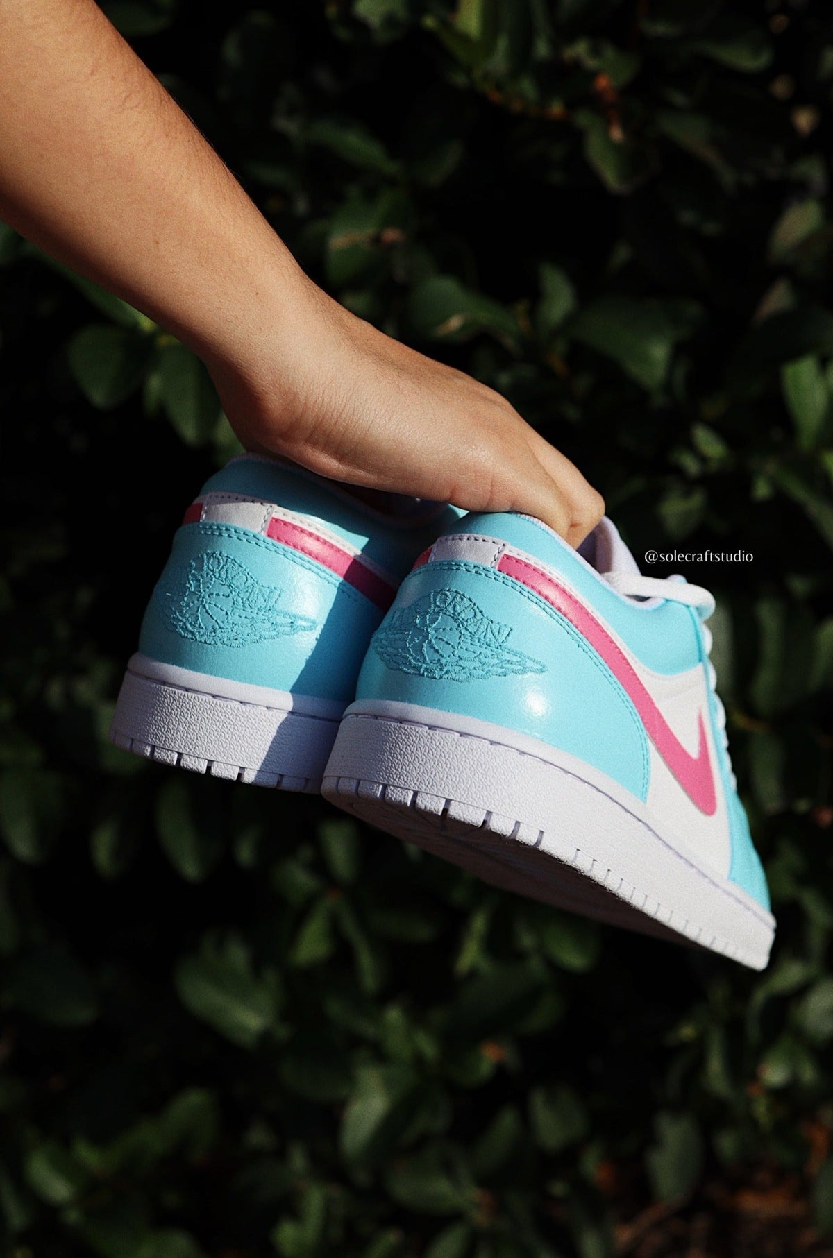 Retro High-Top Sneaker Pastel Neon