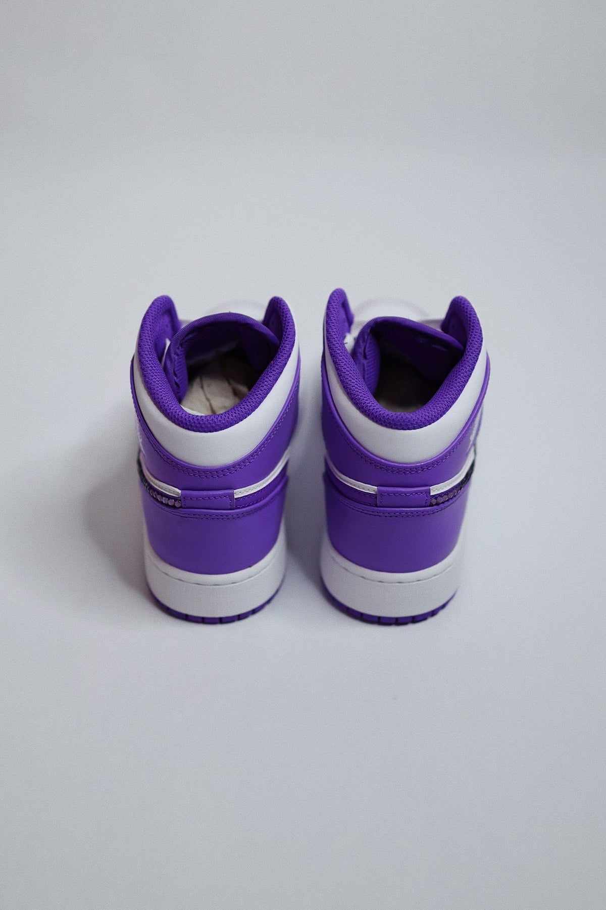 Retro High-Top Sneaker Purple Bling — Sample Pair