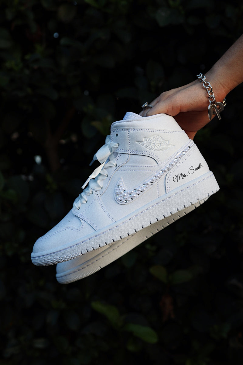 Retro Mid-Top Sneaker Mix