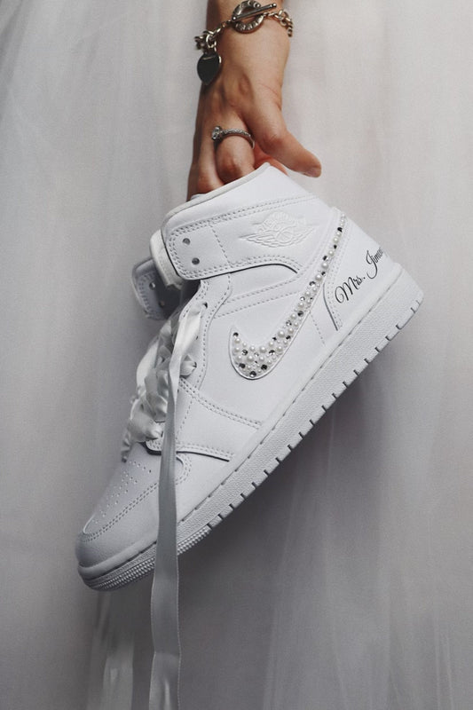 Retro Mid-Top Sneaker Mix