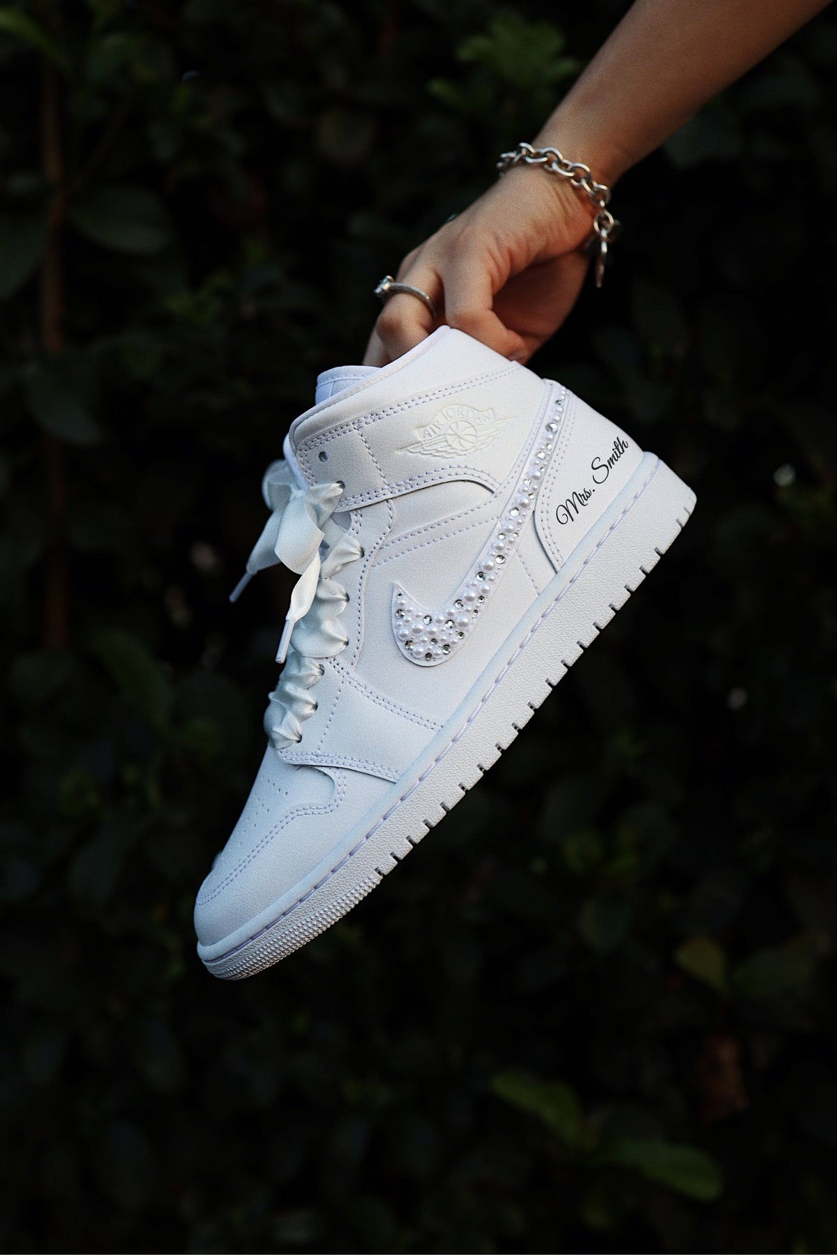 Retro Mid-Top Sneaker Mix