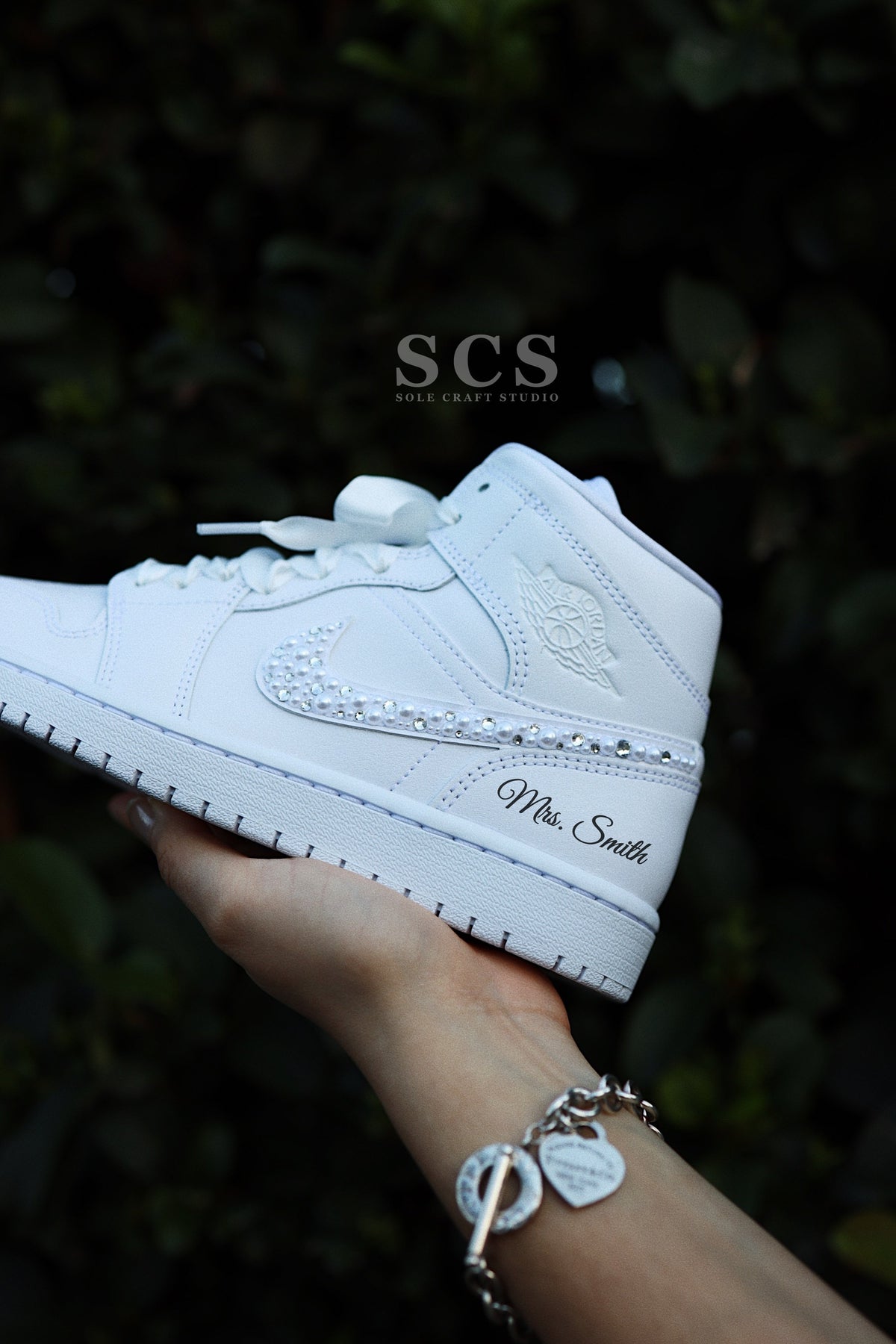 Retro Mid-Top Sneaker Mix