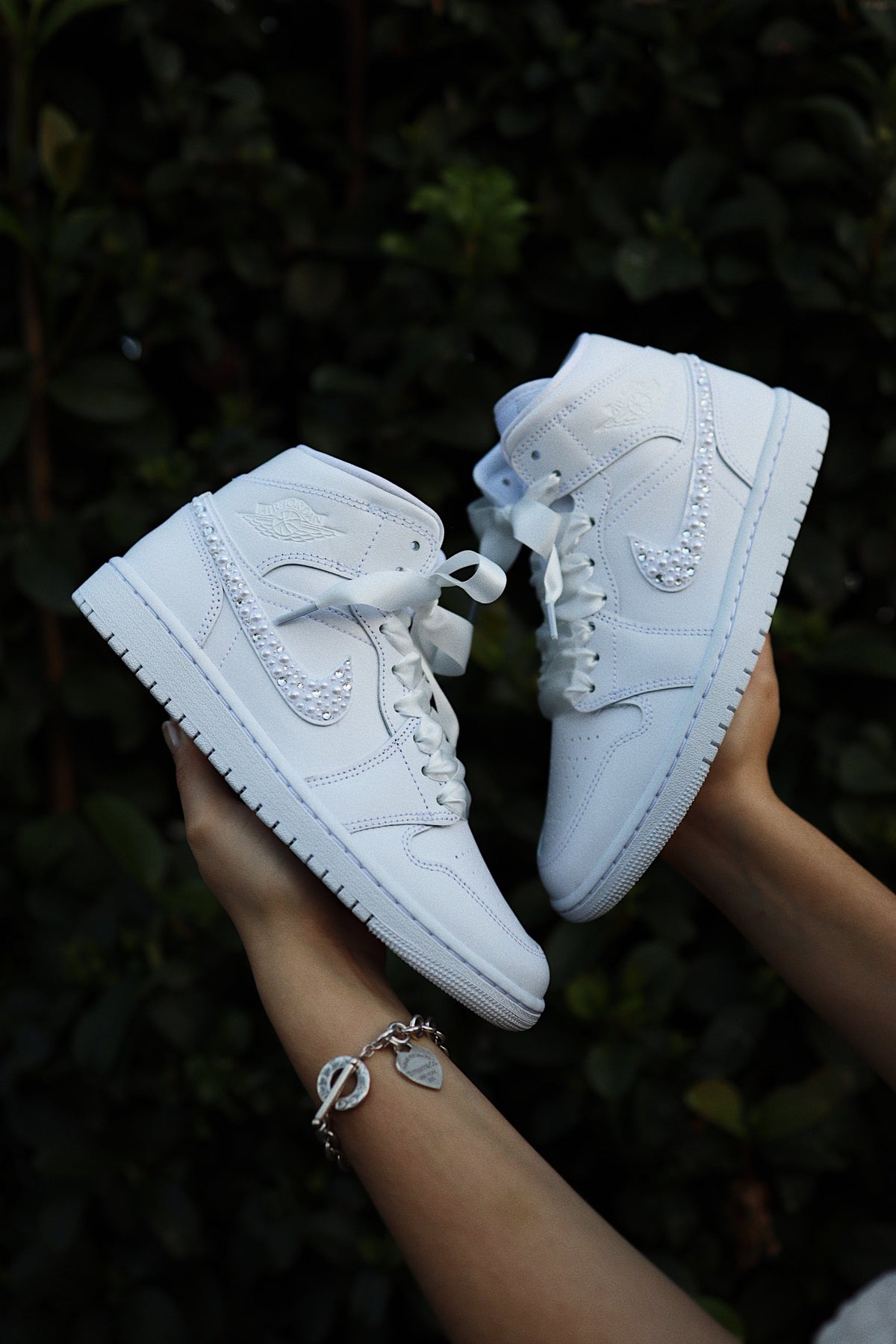 Retro Mid-Top Sneaker Mix