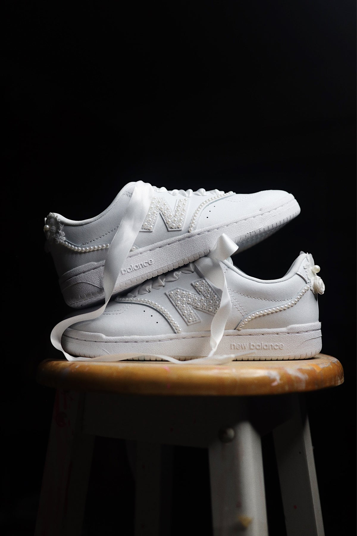 Suede Runner Pearls N' Flowers